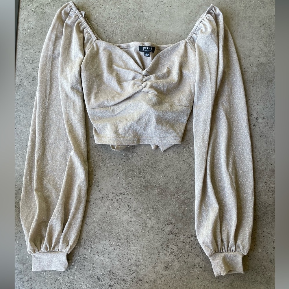 Wmns glittery ling sleeved crop top with bow tie in the back SIZE S